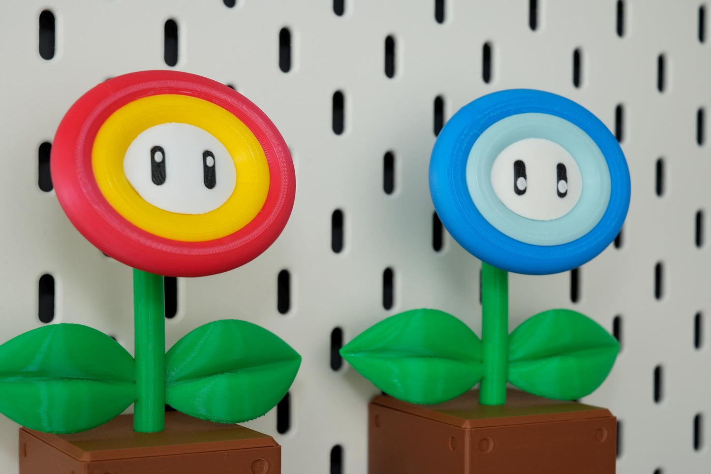 Super Mario Fire and Ice Flower Container